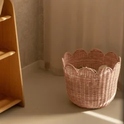 Fashion Olli Ella Rattan Tulip Basket - Seashell Pink